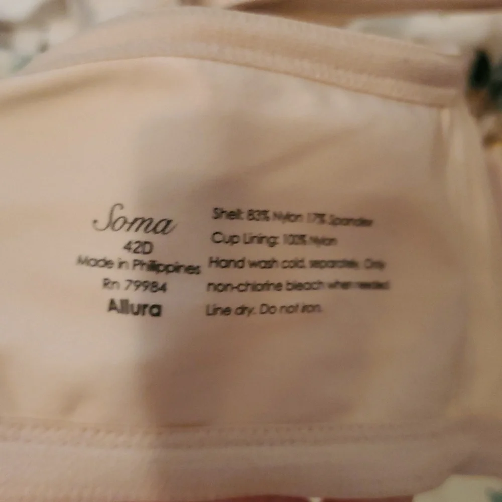 Soma Intimates Allura Bra 🌻 42D Tan Underwire Like New
